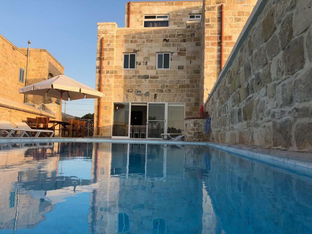 Villa Chossie Żejtun Exteriör bild